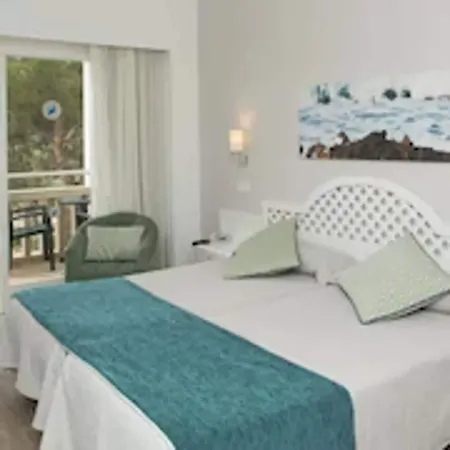 Pinos Playa Szálloda
