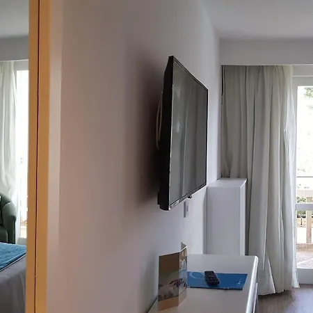 Szálloda Pinos Playa 3*